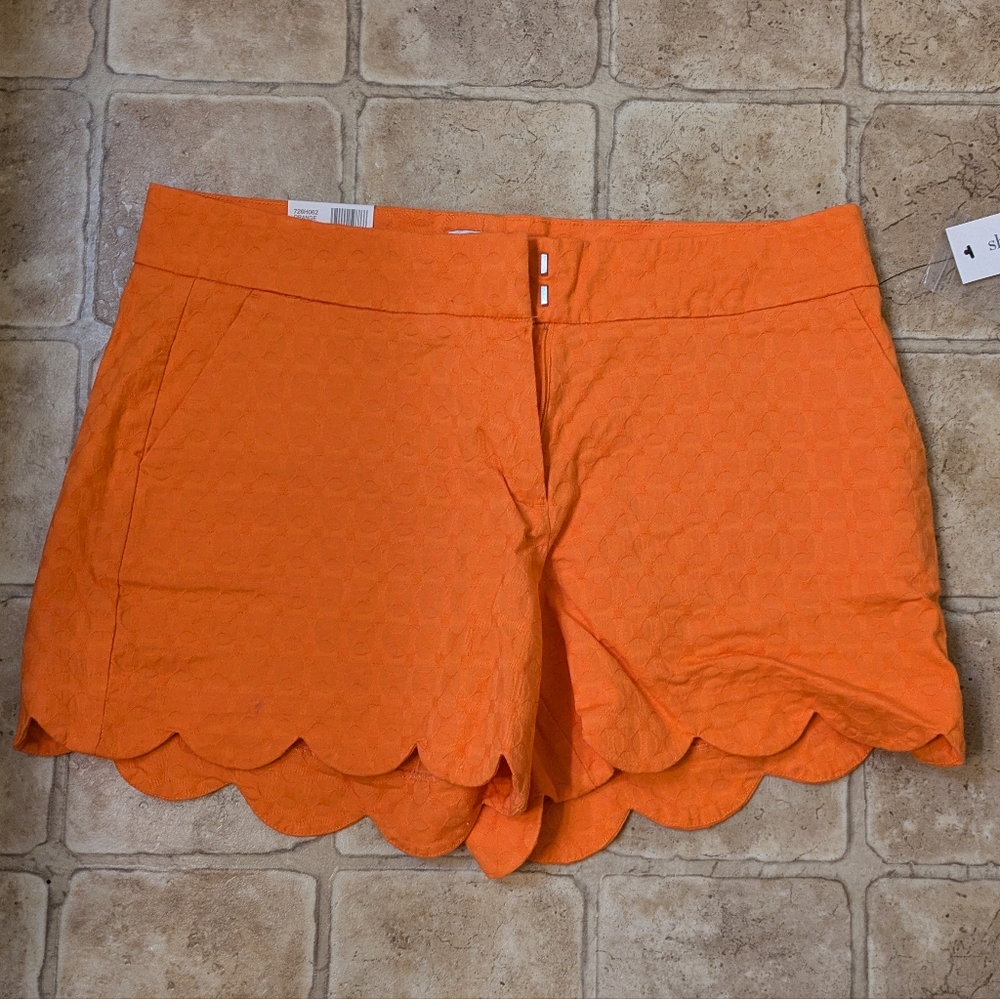 Crown and ivy size 8 orange shorts